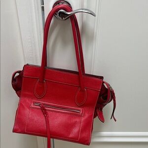Chic Red Leather Shoulder Bag